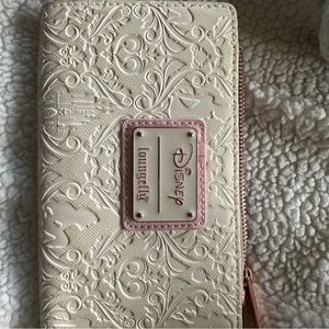 New no tags Disney Loungefly castle wallet